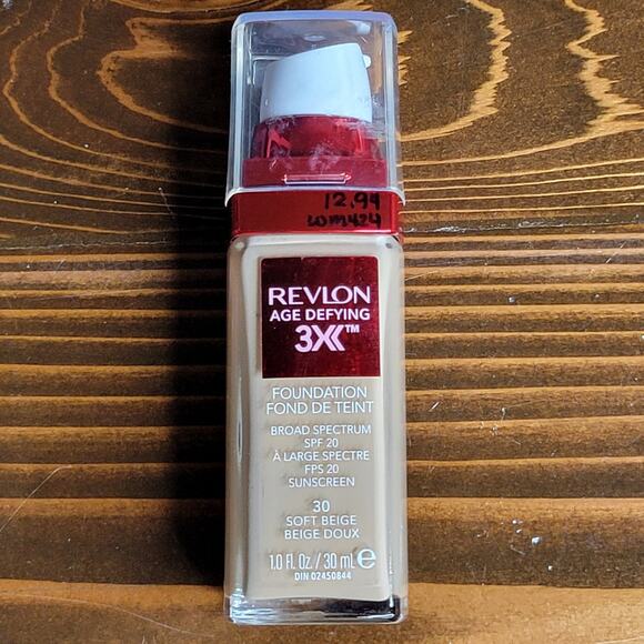 REVLON AGE DEFYING 3X Liquid Foundation SPF 20 - 30 SOFT BEIGE✨️NEW✨️ - Picture 1 of 8